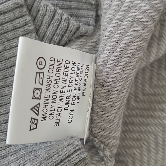 Hawker Rye Cotton Cashmere V-Neck Sweater size XL Grey NWOT - Picture 4 of 5